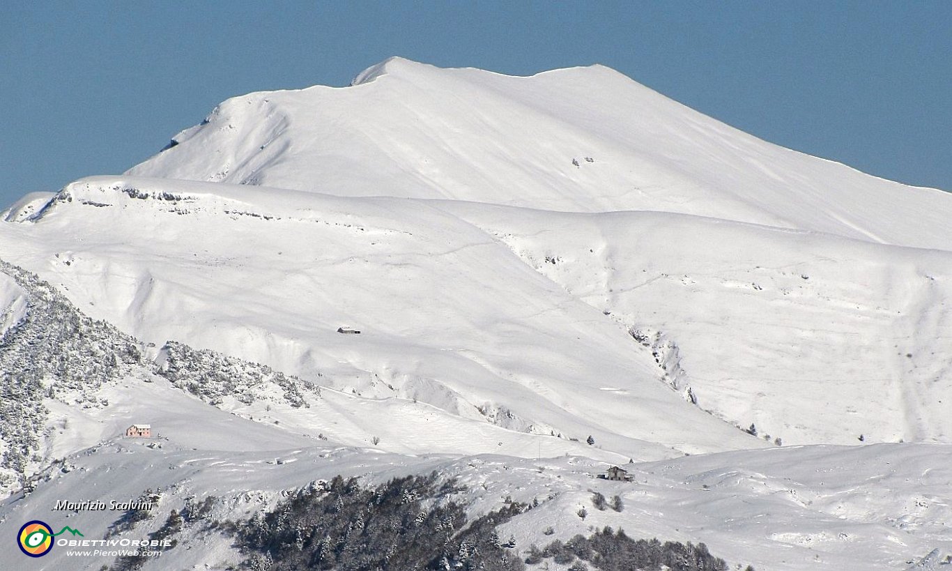 40 Aralalta e Baciamorti. In basso si distinguono il Gherardi e il Battisti....JPG